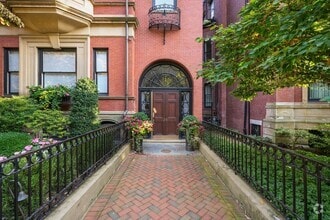 Building Photo - 36 Commonwealth Ave