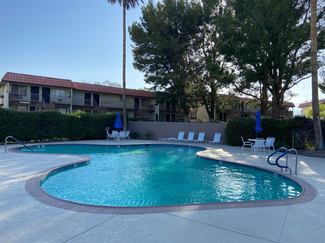 Foto del edificio - 9645 Spyglass Ave