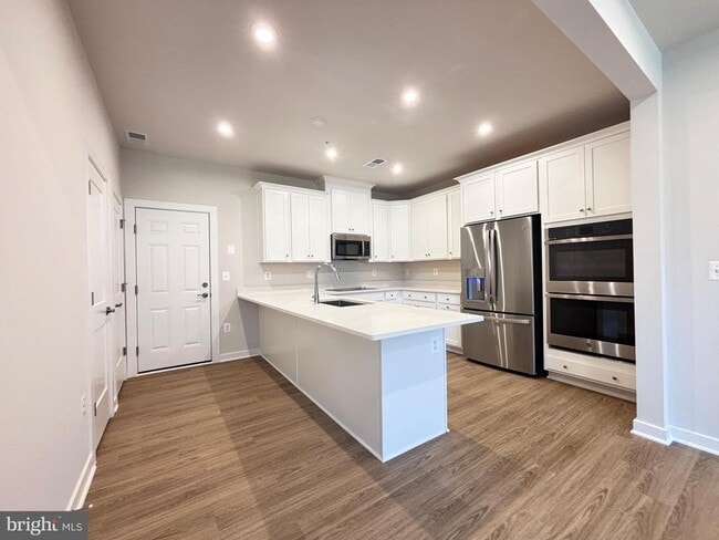 Building Photo - 1104 Dabney Dr