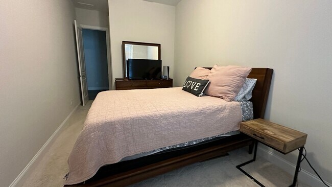 Foto del edificio - 3 Bedroom Townhome in Woodstock