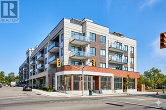 Building Photo - 123-123 Maurice Dr
