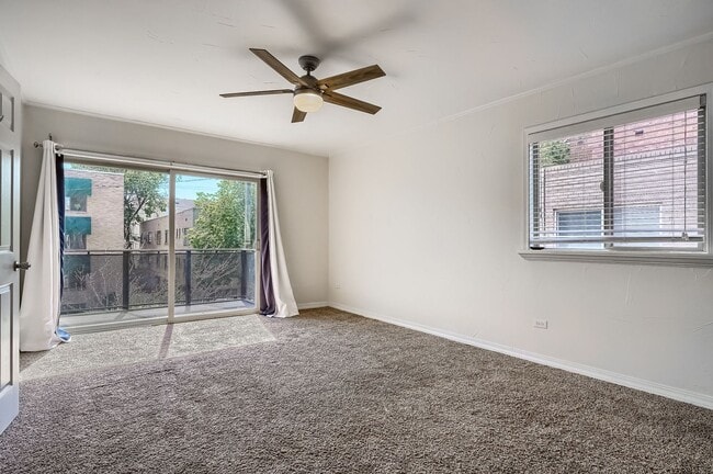 3 Bed / 2 Bath Capitol Hill Condo | 2 Parking Spaces | Balcony | Walk Score 95 - 3 Bed / 2 Bath Capitol Hill Condo | 2 Parking Spaces | Balcony | Walk Score 95