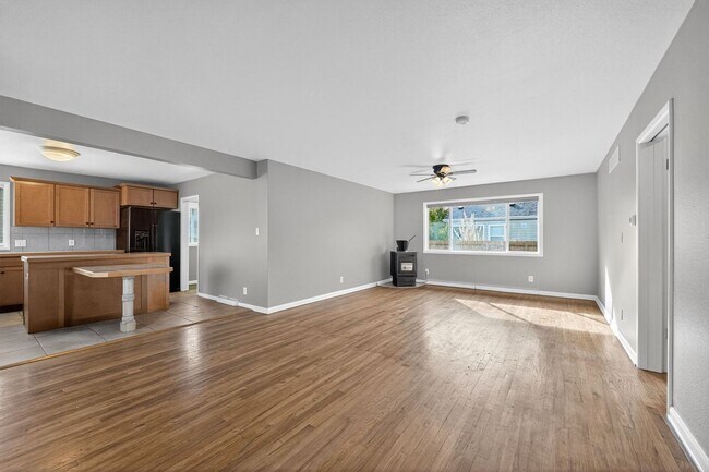 Foto del edificio - Charming 2BR House in Erie