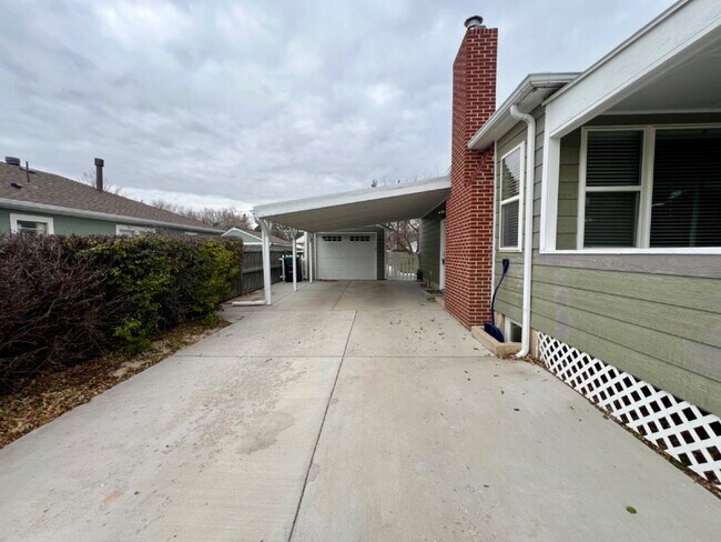 Foto del edificio - Great Home Close to CFD!