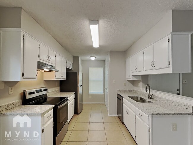 Building Photo - 4574 Summer Creek Cove