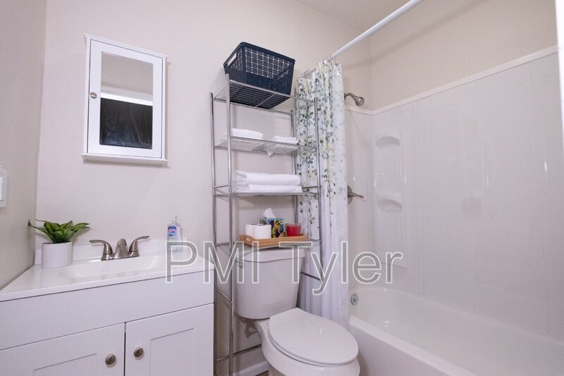 Foto del edificio - 16932 County Rd 1170
