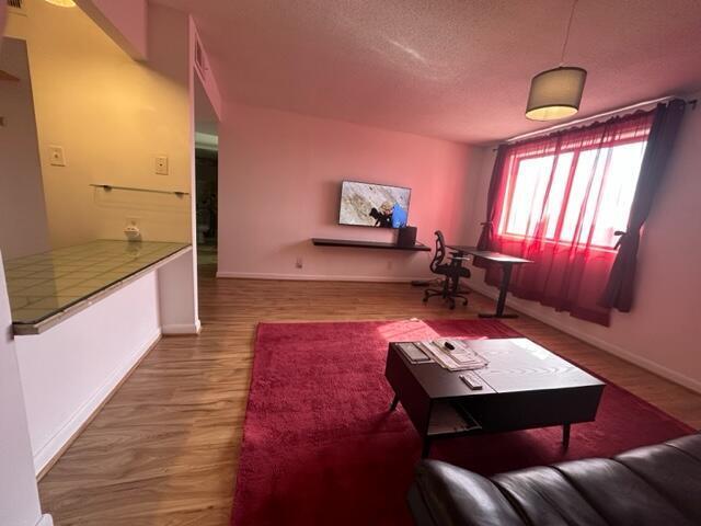 Foto del edificio - 342 Waller Ave
