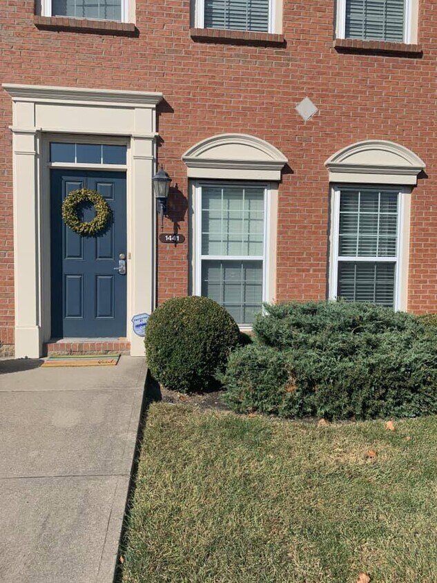 Foto principal - 1441 Laurel Park Dr