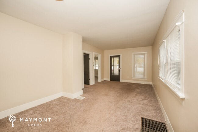Foto del edificio - Cozy 1-Bedroom, 1-Bath Home in Akron, OH