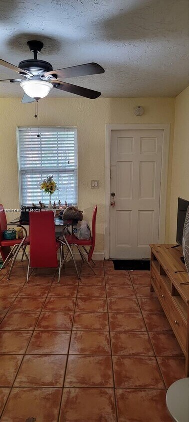 Primary Photo - 2441 SW 27th Ave