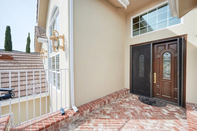 Building Photo - 251 S Skyline Dr