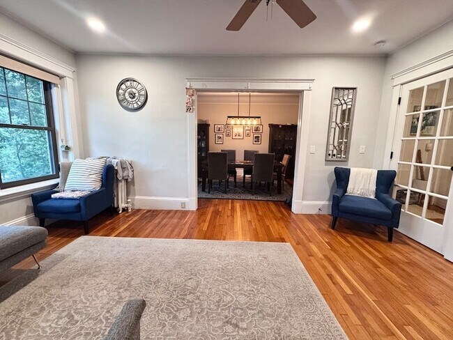 Foto del edificio - 1584 Beacon St