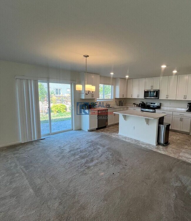 Foto del edificio - 12861 River Rock Wy