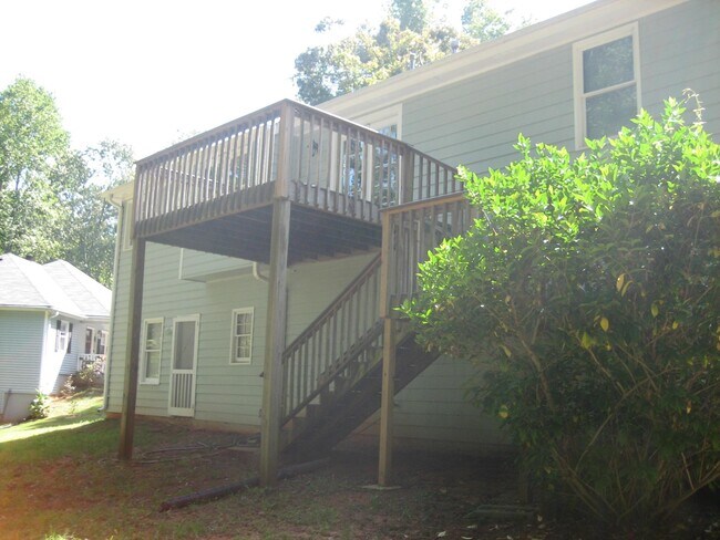 Building Photo - 185 Autumn Cove
