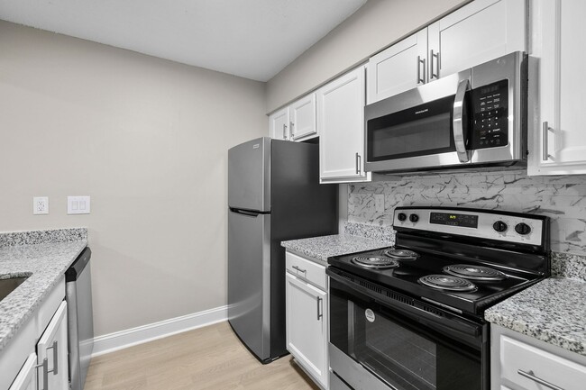 Interior Photo - The Landing on Emerald Pointe