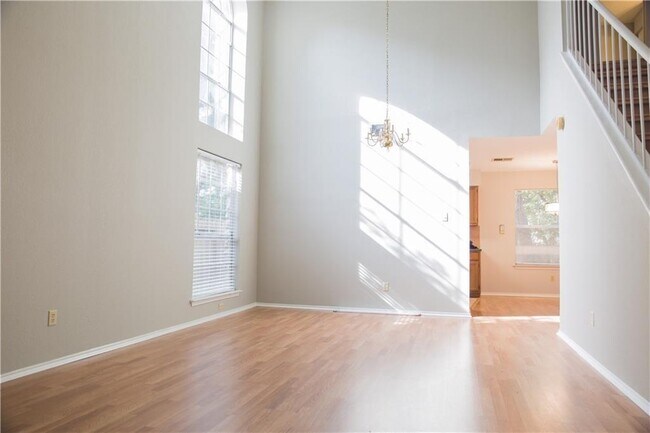 Building Photo - 1301 Shady Grove Path