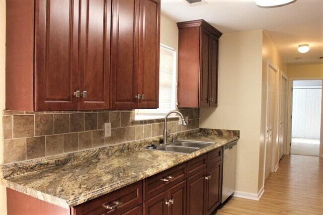 Foto del edificio - 206 Corley Cir