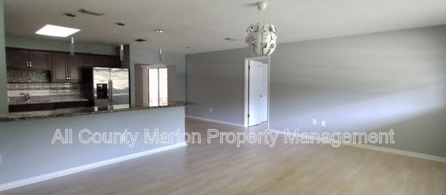 Building Photo - 5360 SE 28th St