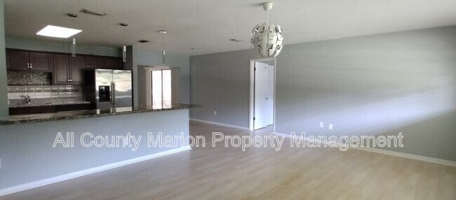Foto del edificio - 5360 SE 28th St