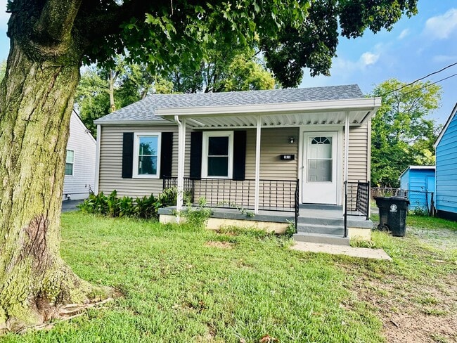 Building Photo - 2BR off Taylor Blvd with open floor plan n...
