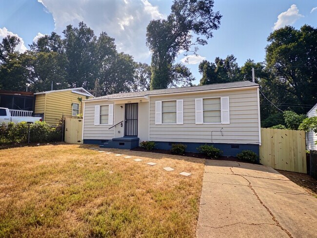 Foto del edificio - 4551 Sunny View Dr