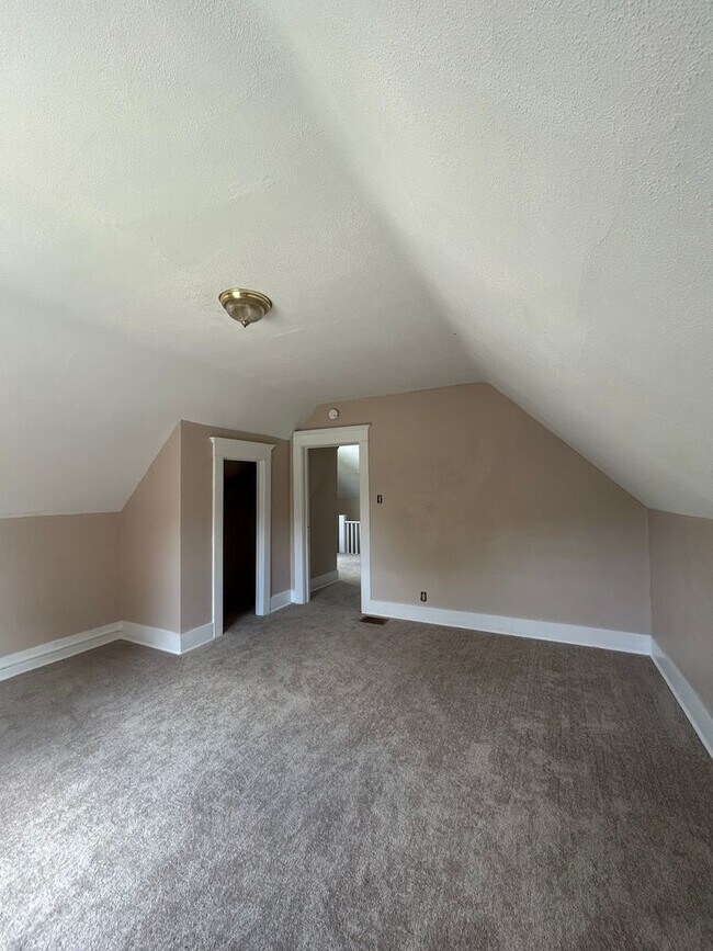 Foto del edificio - 1406 W Main St