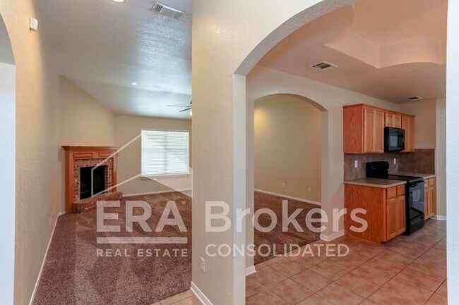 Foto del edificio - 702 Aries Dr