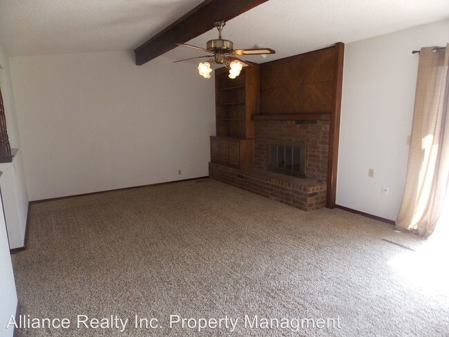 Foto del edificio - 10218 Fairfax Ln