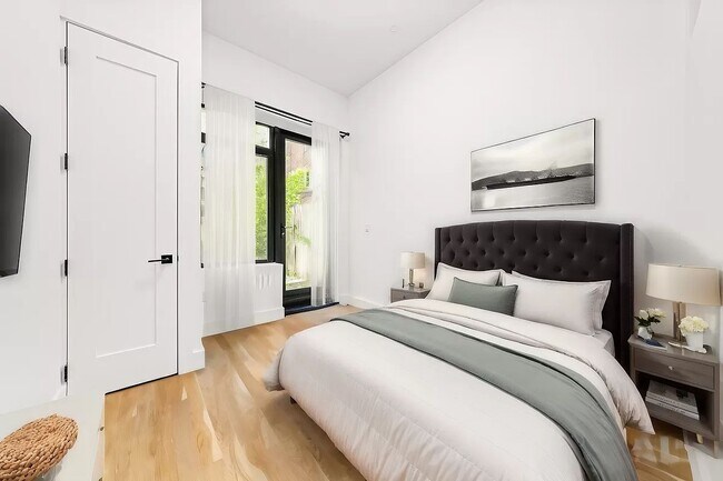 Foto del edificio - 841 Dekalb Avenue