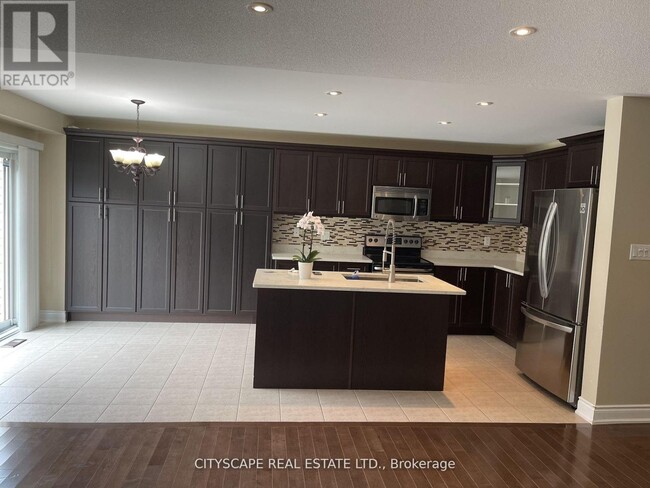 Building Photo - 157 Weston Dr
