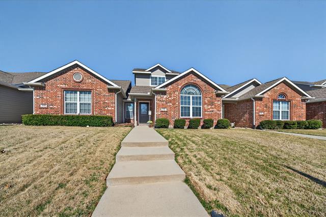 Foto del edificio - 512 Oakridge Dr