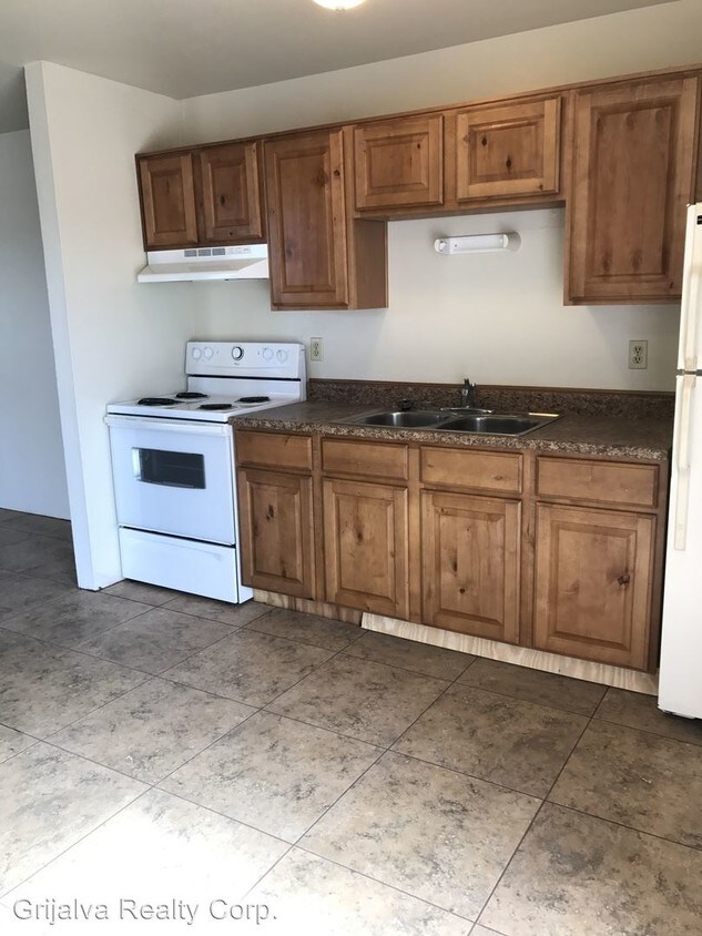Foto principal - 3809-3815 S Queen Palm Dr