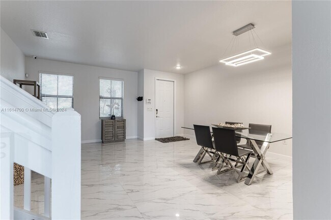 Foto del edificio - 11382 SW 238th St