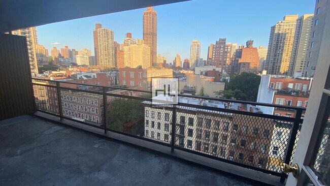 Building Photo - East 82nd Street