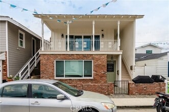 Building Photo - 320 Coral Ave