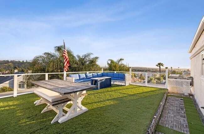 Foto del edificio - 5810 Riley St