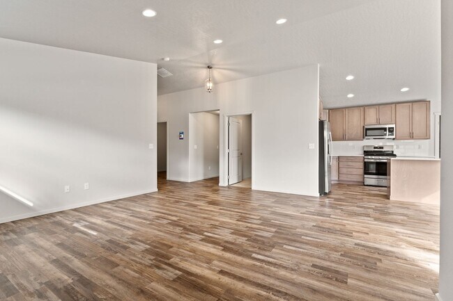 Foto del edificio - Luxury 3 Bed, 2 Bath Rancher in Spokane Va...