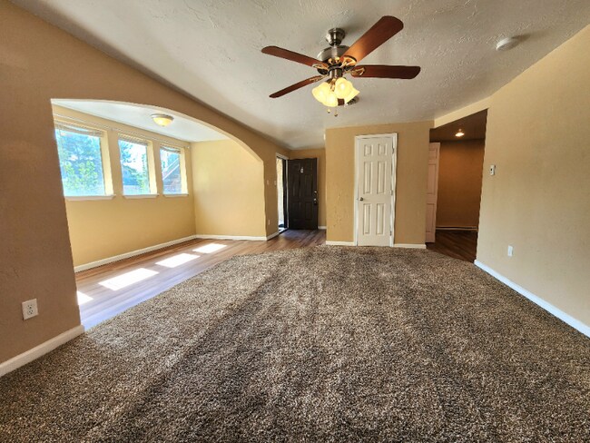 Foto del edificio - 61 Red Creek Springs Rd