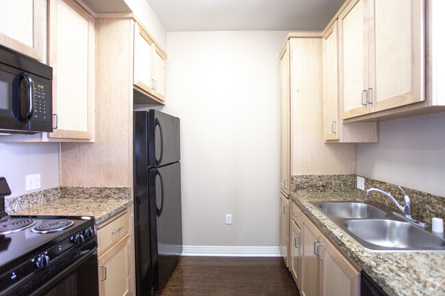 1BR, 1BA-659 SF - NOHO Senior Arts Colony