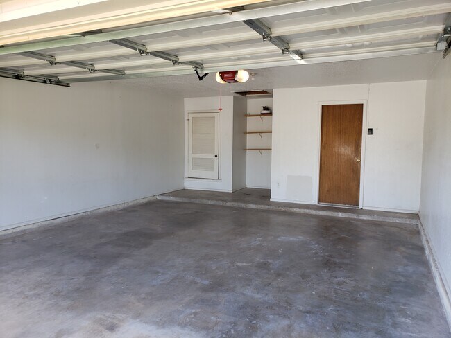 Building Photo - 5711 1st Pl