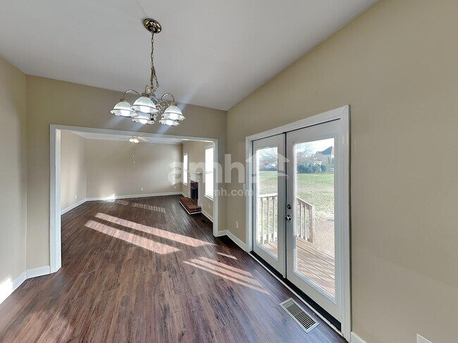 Foto del edificio - 1509 Beaufort Pl