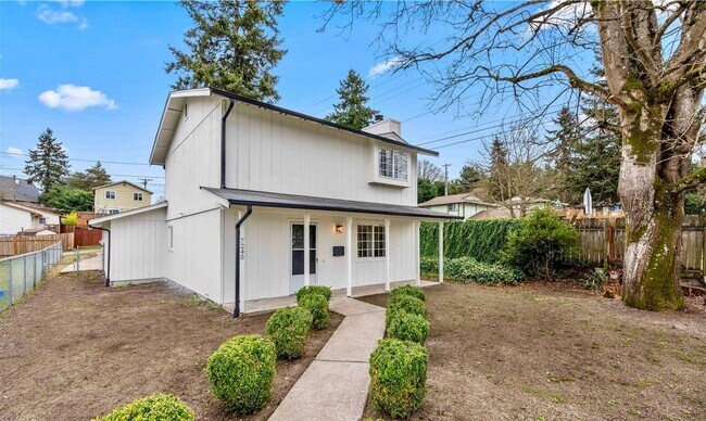 Building Photo - 7245 S Prospect St