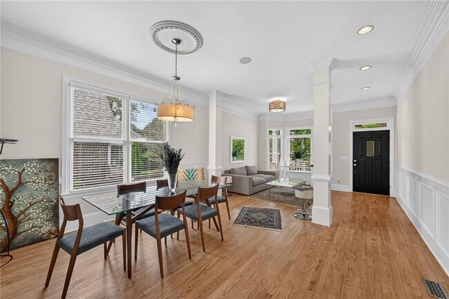 Building Photo - 1159 Thornwell Dr NE