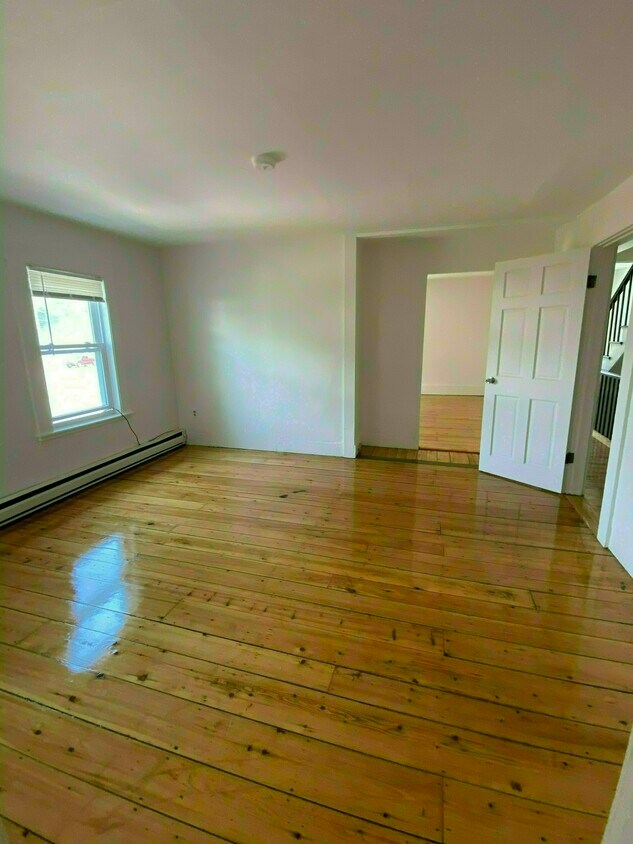 5 Wade Ave Unit 2, Woburn, MA 01801 Apartments in Woburn, MA