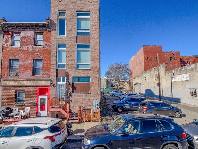 Photo - Three Bedroom Modern Olde Kensington Condo with Roofdeck