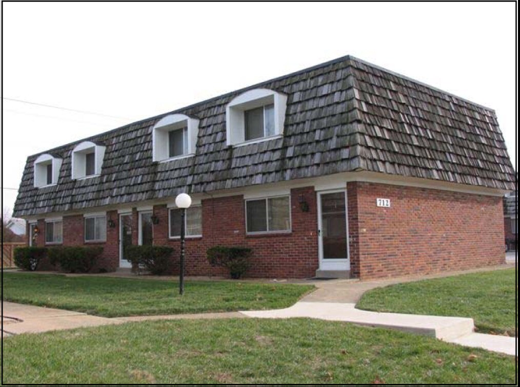 Primary Photo - Fairwood West Apartments
