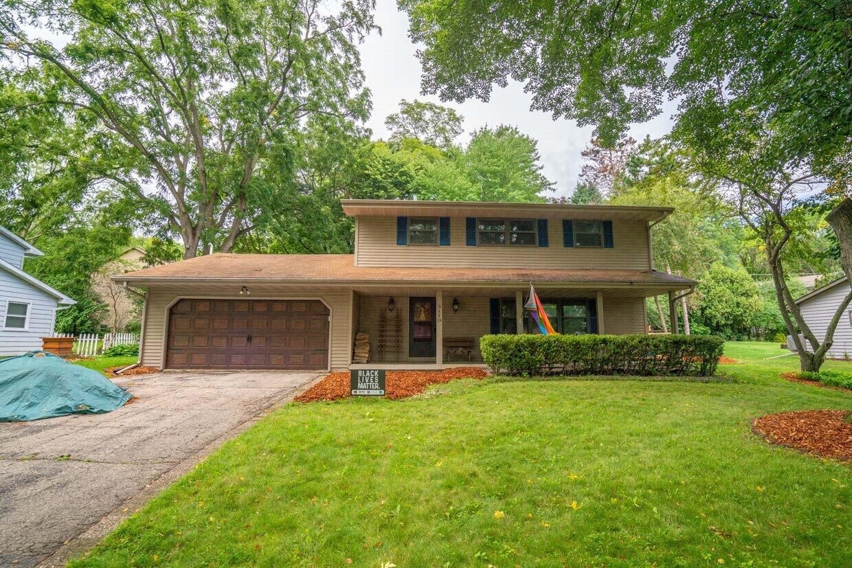 3110 Ashford Ln, Madison, WI 53713 House Rental in Madison, WI