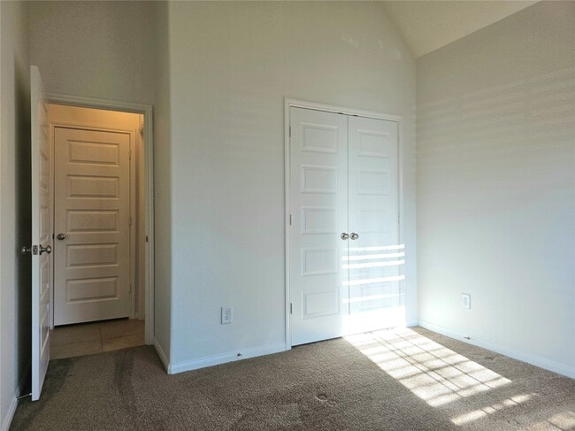 Building Photo - 22106 Flashing Ridge Dr