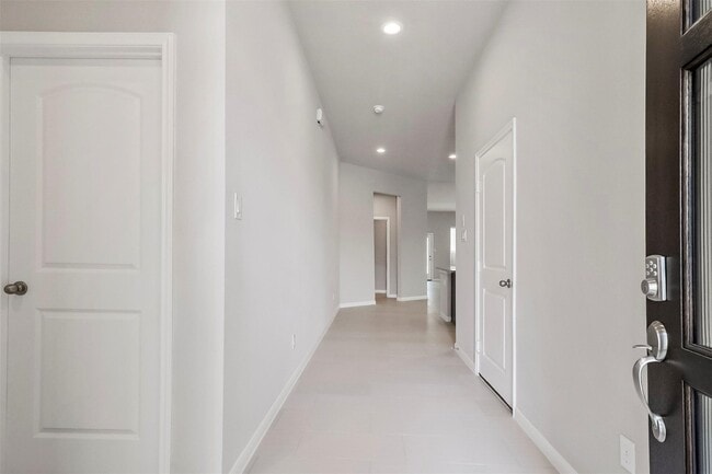 Foto del edificio - 5839 Brimstone Hill Ln