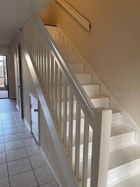 Building Photo - 3151 S Pines Dr